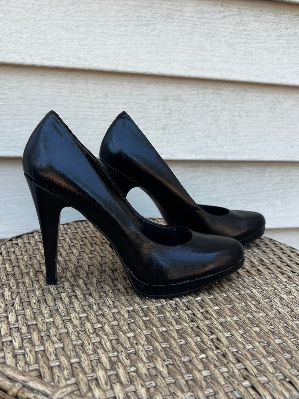 Nine West Black Platform Stiletto Pumps Heels Womens Classic Career Shoes size 7